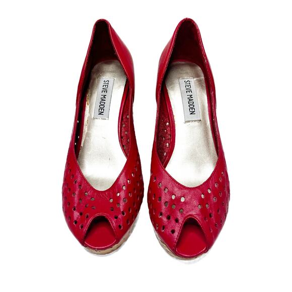 Steve Madden Visible Platform Open Toe Wedge Heels Perforated Red Leather 6 B - Picture 3 of 13